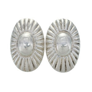 Vintage Mexico Taxco TV-30 Sterling Silver 925 Oval Fluted Clip-On Earrings